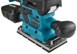 Makita DBO380RTJ 18V Li-ion Accu Vlakschuurmachine Set (2x 5,0Ah) In Mbox - 93x230mm - Koolborstelloos 6 Makita DBO380RTJ 18V Li-ion Accu Vlakschuurmachine Set (2x 5,0Ah) In Mbox - 93x230mm - Koolborstelloos -Home gereedschap 0458909f9f93825a417df5e7e9c82658