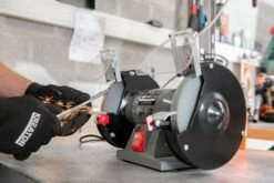 Powerplus POWE80080 Bankslijpmolen - 150W - 150mm -Home gereedschap 1dcffc646c2bdb86972fca7891cca2df