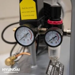 Hyundai 55754 Stille Compressor - 30L - 8bar -Home gereedschap 4e4706e1ab5bcf2538d89eede764861b