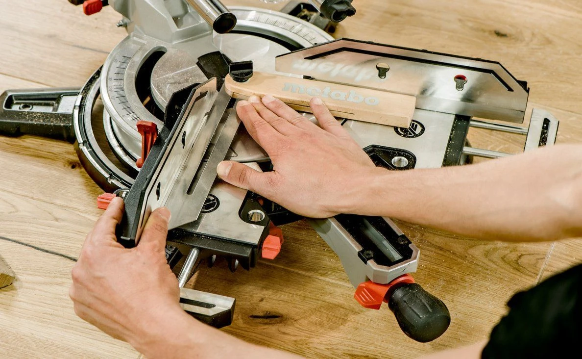 Metabo KGSV 72 XACT SYM Afkortzaag - 1800W - 216 X 30mm - 612216000 5 Metabo KGSV 72 XACT SYM Afkortzaag - 1800W - 216 X 30mm - 612216000 - Afbeelding 5