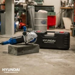 Hyundai 56433 Muurfrees Incl. 5 Diamantbladen - 2400W -Home gereedschap 8011b4852c625cf65629d3889e7dcb28