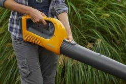 Stiga BL 100e Kit Accu Bladblazer Set (1x 4,0Ah) - 32m/s - 7,8m³/min -Home gereedschap 862a4b4cda8a64a80f83f7a7fe0bea4c