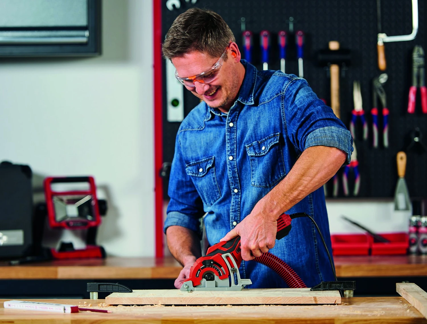 Einhell TC-CS 89 Mini Handcirkelzaag - 600W - 89 X 10 Mm 10 Einhell TC-CS 89 Mini Handcirkelzaag - 600W - 89 X 10 Mm - Afbeelding 10