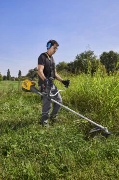 Stiga BC 760 B Benzine Bosmaaier - 52,8cc - 1,7kW - 2-takt - 45cm -Home gereedschap acf6fcc6ca81e23f7be88b32a52b0b99