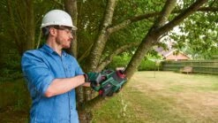 Bosch UniversalChain 18 18V Li-Ion Accu Kettingzaag Set (1x 2,5Ah Accu) - 200mm - 06008B8000 -Home gereedschap b1636abb45b82eb209d166cc8b7584b5