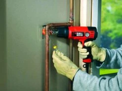 Black & Decker Black+Decker KX2200K Heteluchtpistool Incl. Accessoires In Koffer - 2000W 9 Black & Decker Black+Decker KX2200K Heteluchtpistool Incl. Accessoires In Koffer - 2000W -Home gereedschap b7ee0c7bdd76df50124d33c258ec7246