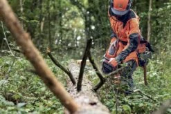 Husqvarna 550 XP Mark II 18" SP33G SN Benzine Kettingzaag - 50,1cc - 45cm - 967690838 9 Husqvarna 550 XP Mark II 18" SP33G SN Benzine Kettingzaag - 50,1cc - 45cm - 967690838 -Home gereedschap c16b0c0b7475f0401b1e35acb5f6132b