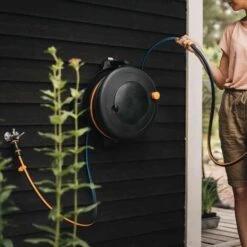 Fiskars 1057238 Solid Slanghaspel M - 20m 11 Fiskars 1057238 Solid Slanghaspel M - 20m -Home gereedschap c3b404f3c1c38a451c2d0e64ee7097ed