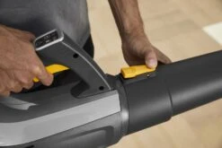 Alpina ABL 48 Li Kit 48V Li-Ion Accu Bladblazer Set (1x 2,0Ah) - 55 M/s - Koolborstelloos 19 Alpina ABL 48 Li Kit 48V Li-Ion Accu Bladblazer Set (1x 2,0Ah) - 55 M/s - Koolborstelloos -Home gereedschap e6b005e5e61a974b7bba6e8747ac72a0